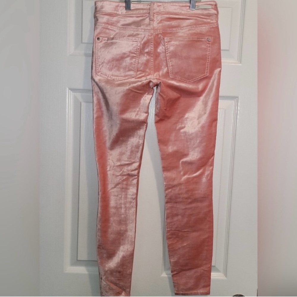 NWOT Pilcro Velvet Serif Mid-Rise Pink Velour Skinny Jeans Sz 27 28 - Picture 5 of 15